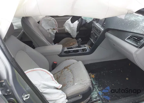 2016 Hyundai Sonata Sport z USA, uszkodzony, nr VIN 5NPE34AF5GH423127